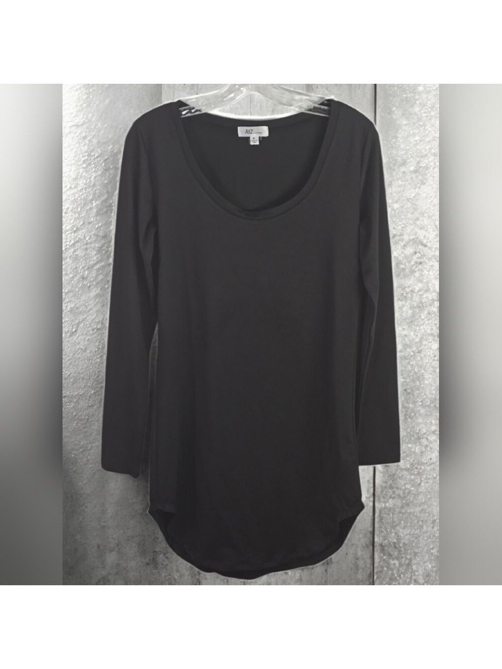 AtZ California Modest Top womens long black shirt top size medium Crew Neck